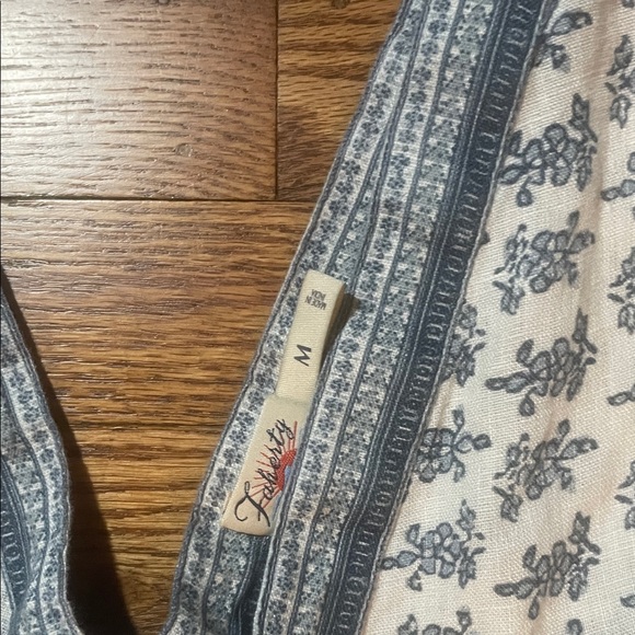 Faherty Gray and White Sleeveless Midi Dress - Picture 2 of 2